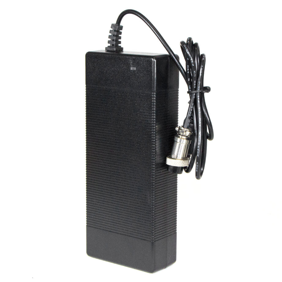 Punjač za E-Romobile 54,6 V 2 A (3-pinski GX16 konektor)